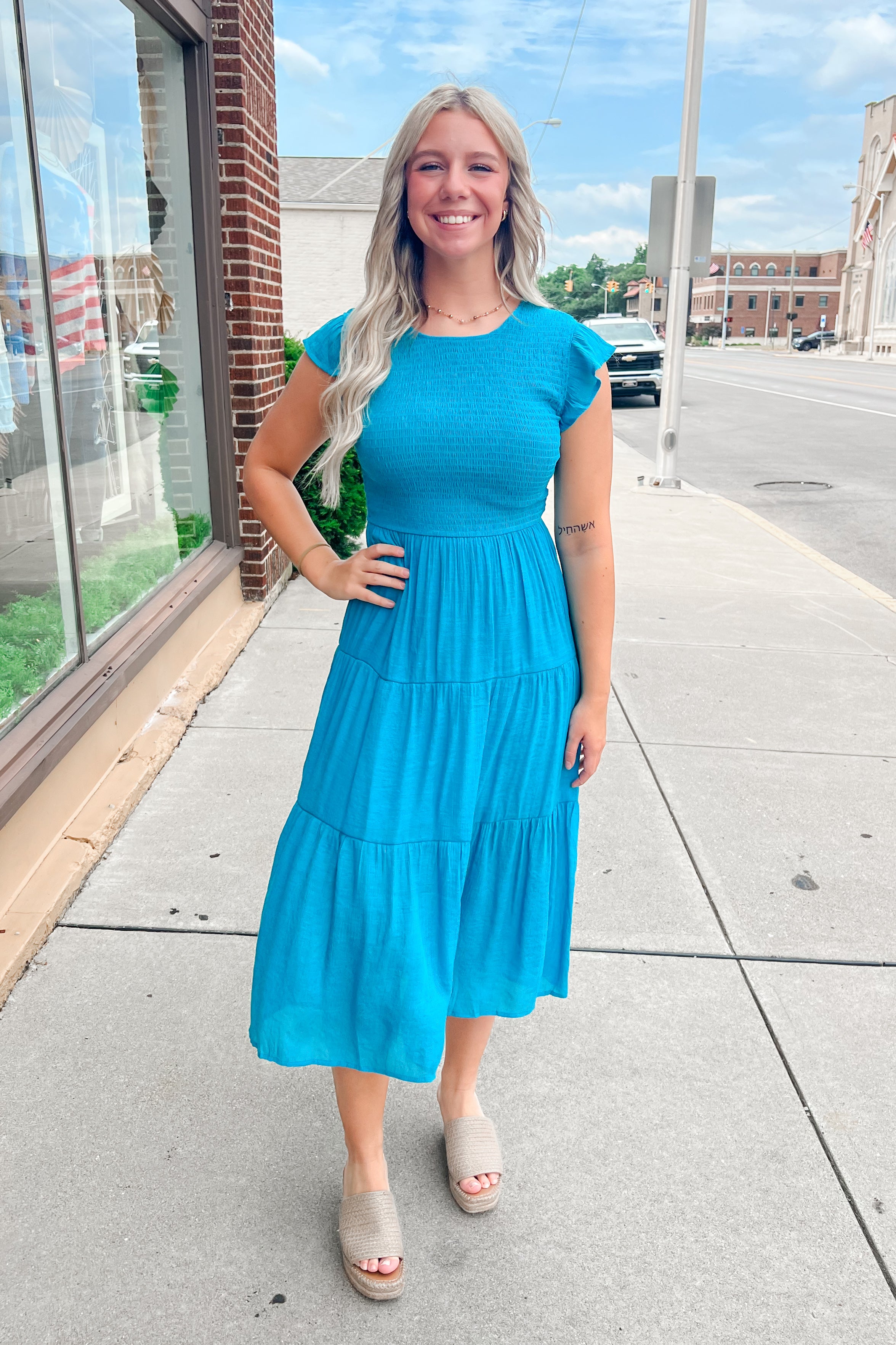 The Kallie Midi Dress - Aqua