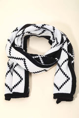 Diamond Pattern Oblong Scarf - Black